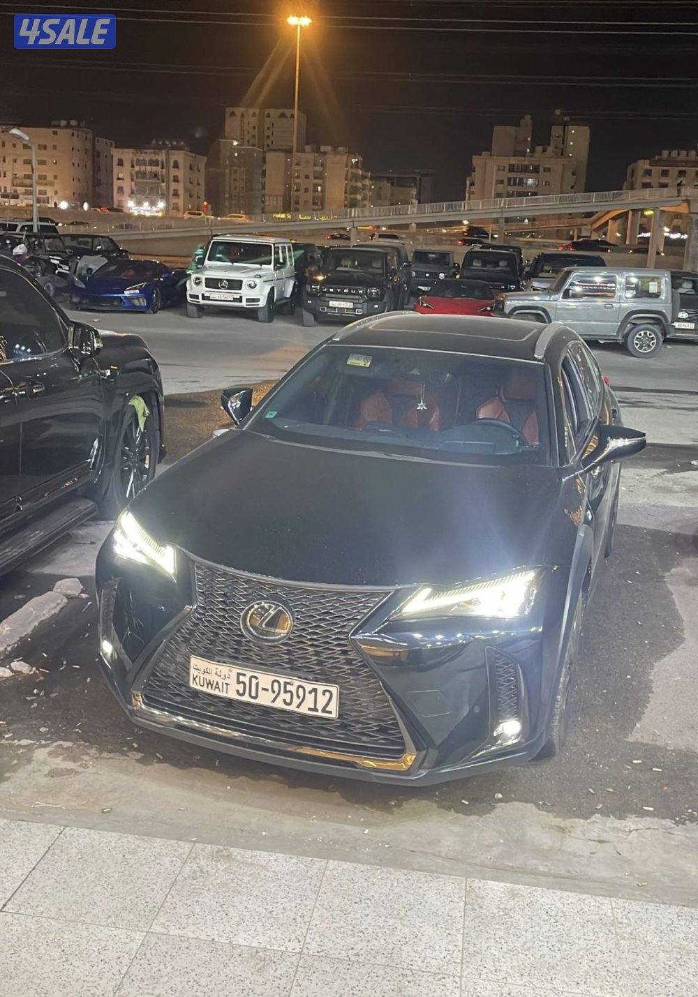 للبيع لكزس ux 2020 f sport الدرجه الاولى اعلى فئه0