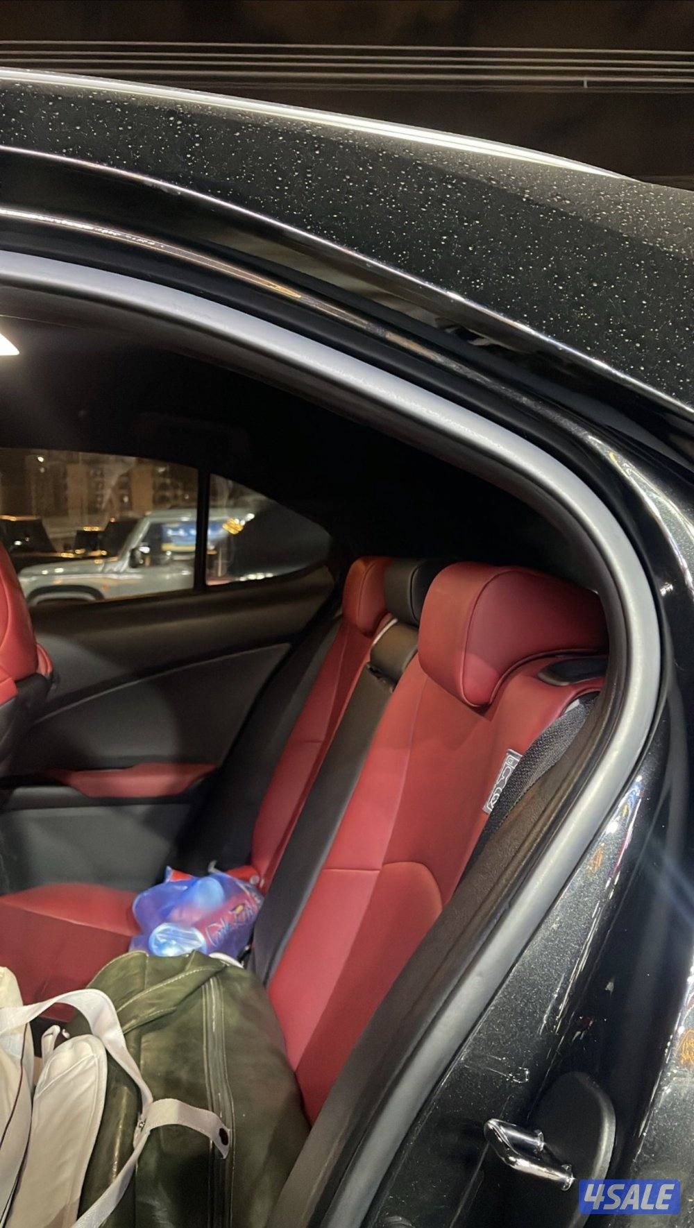 للبيع لكزس ux 2020 f sport الدرجه الاولى اعلى فئه10