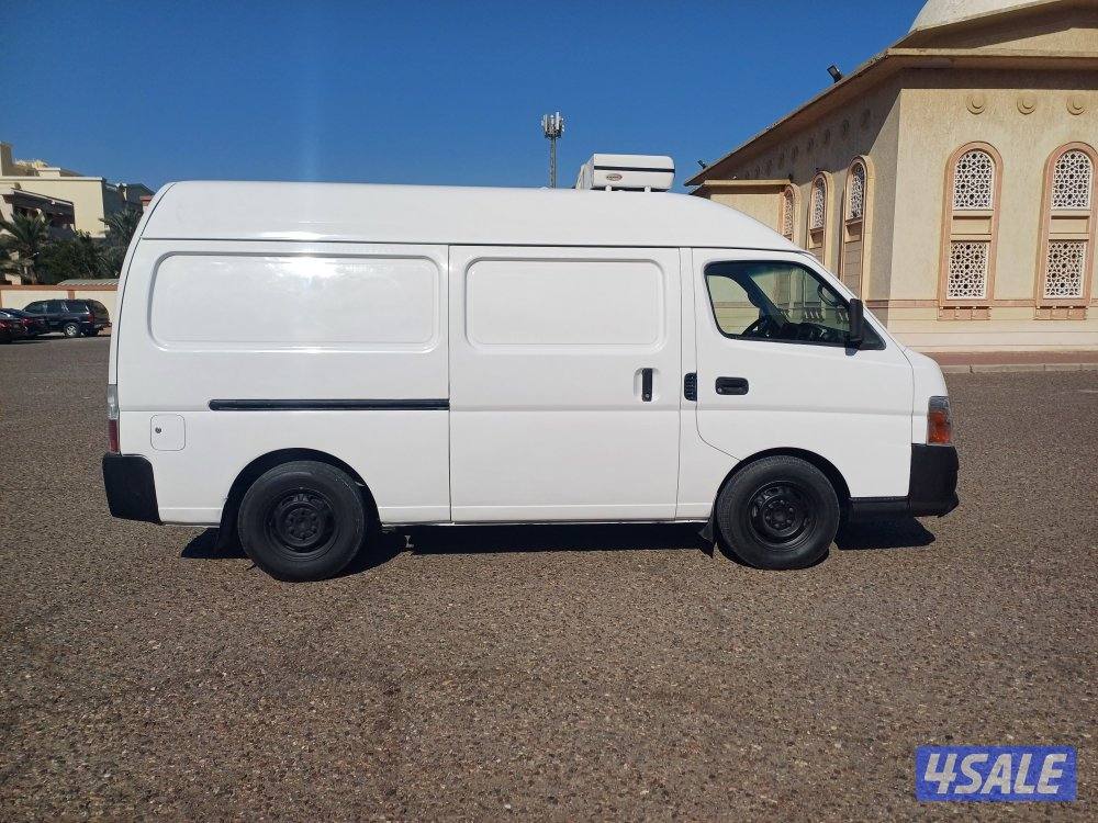 للبيع نيسان ثلاجه 20113