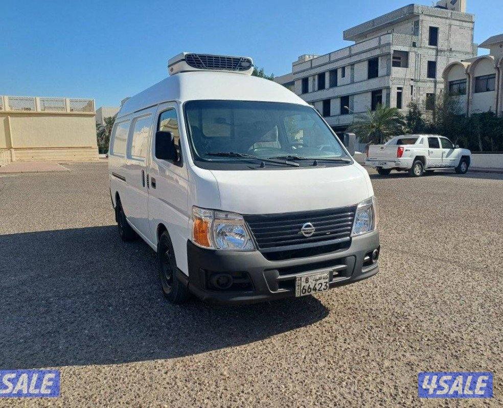 للبيع نيسان ثلاجه 20112