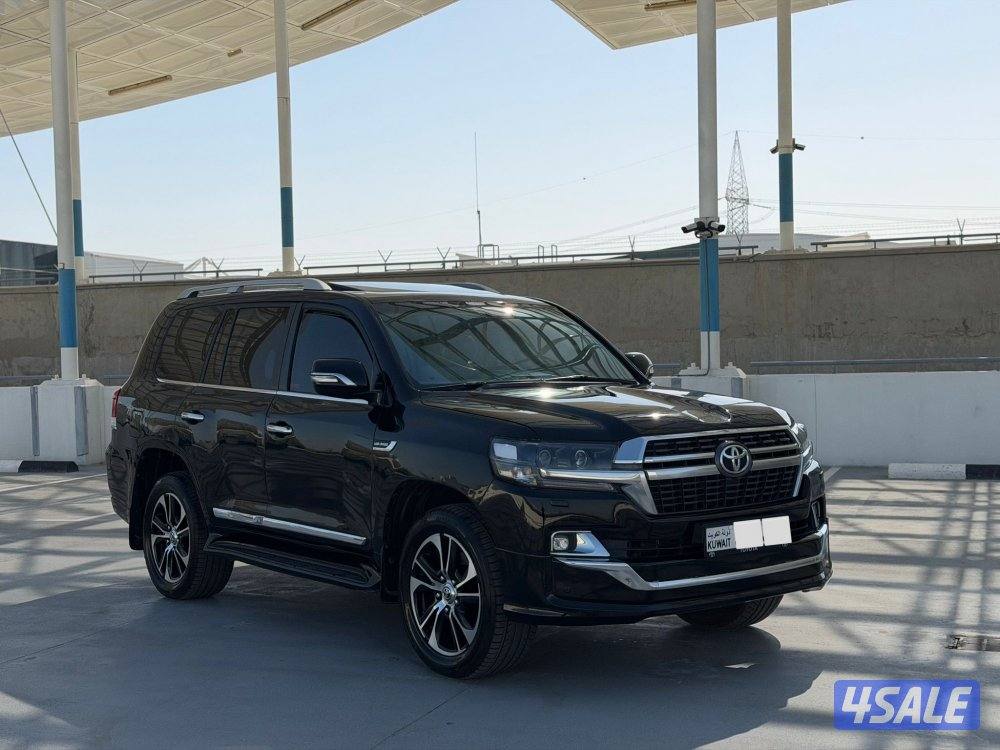 لاند كروزر GX.R ثمانيه سلندر موديل 2018 وكالة الكويت الساير2