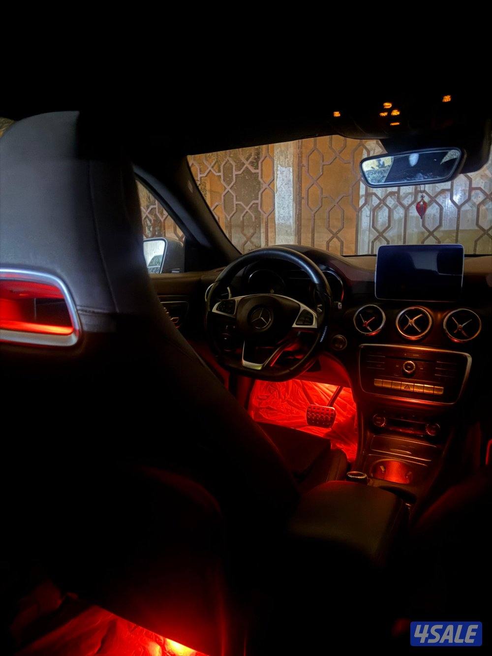 Mercedes-CLA250 201912