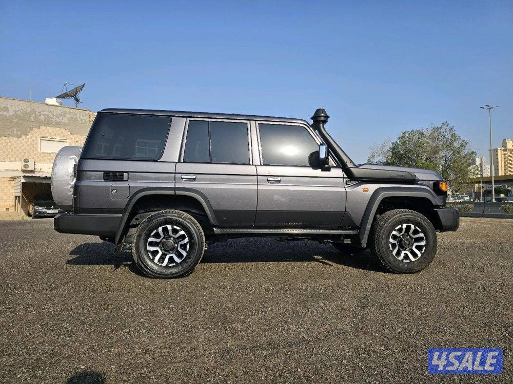 لاند كروزر L76 موديل 20252