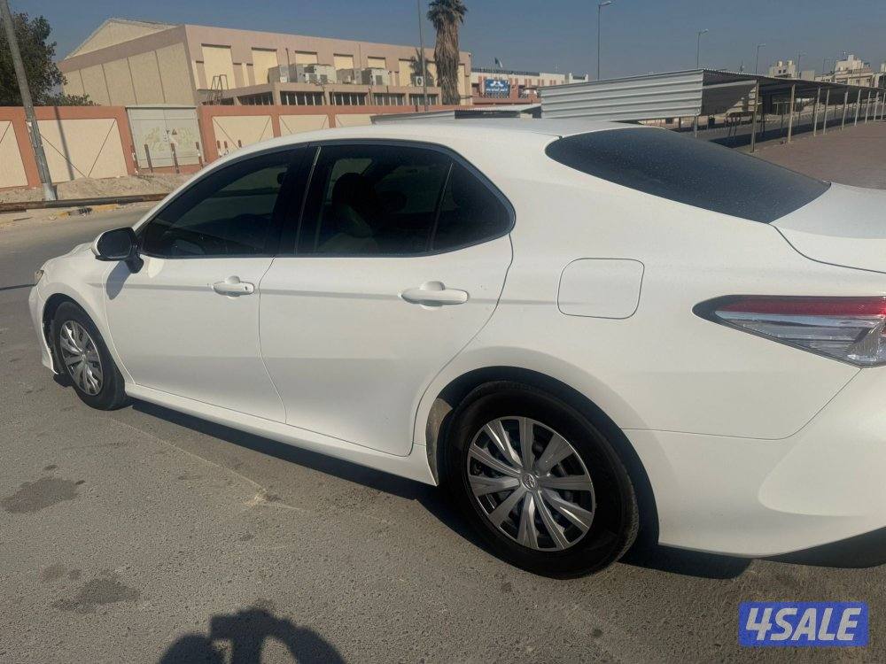 TOYOTA CANRY 2020 V4 LE  orignal paint for urgent sale.5