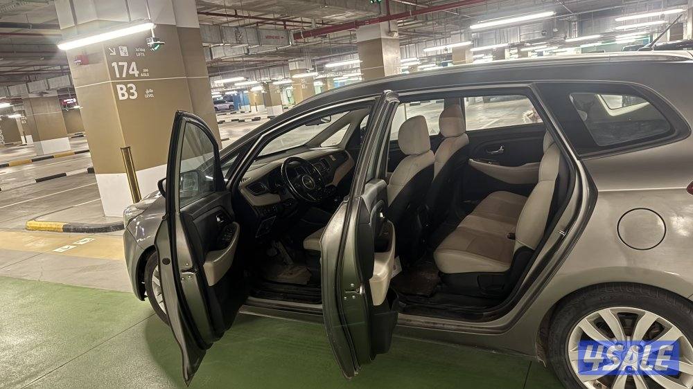 كيا كارينز 20174