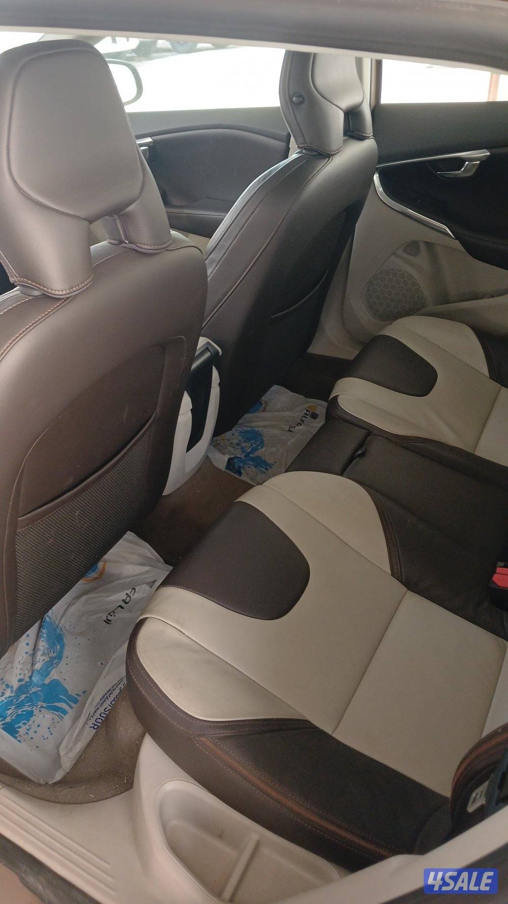 فولفو v40 موديل 2013 صبغ وكالة2