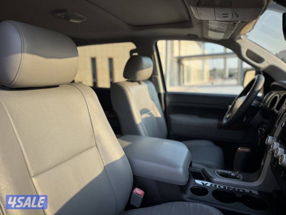 للبيع : وانيت تندرا : موديل 2010 : شرط الفحص4