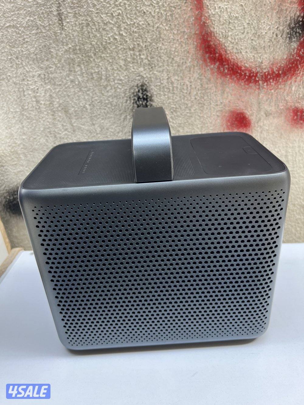 Anker nebula lesar cosmos 4k projector2