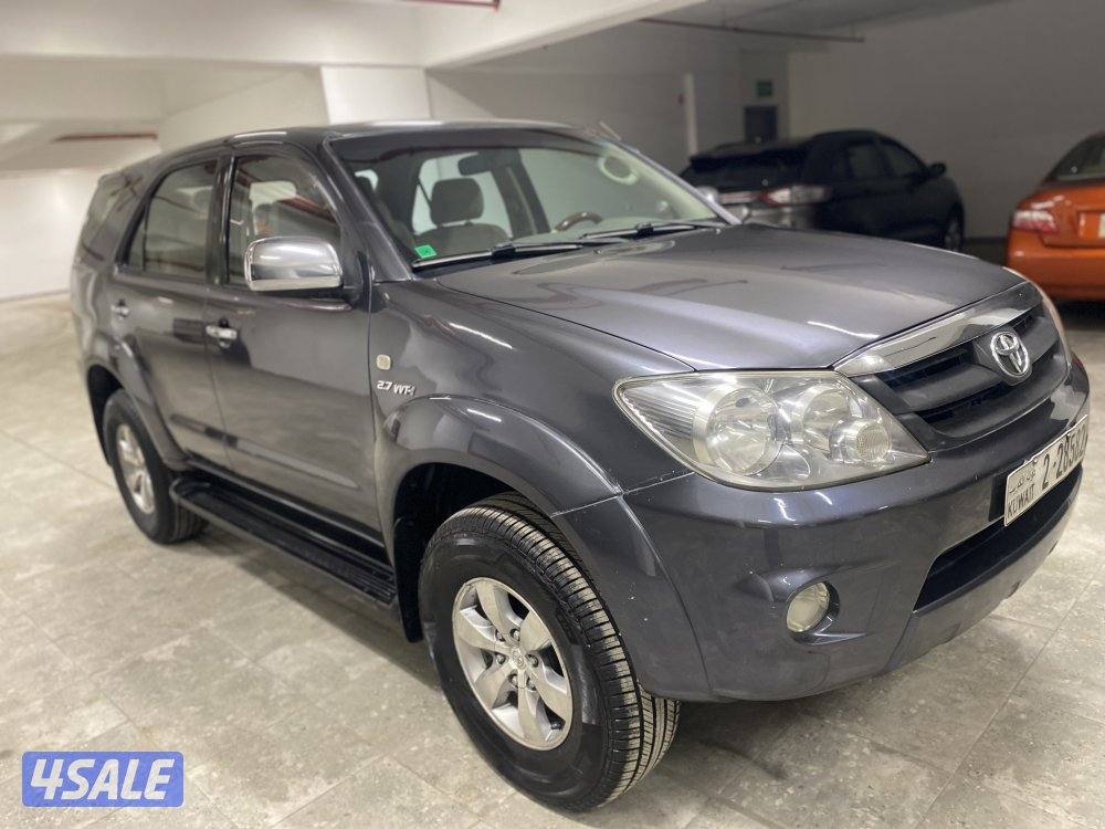 للبيع 2008 الساير 4 سلندر6