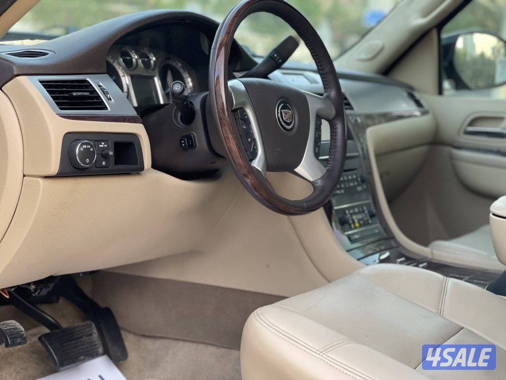 🔺كاديلاك اسكاليد موديل 2014 الدرجه الاولي🔺5