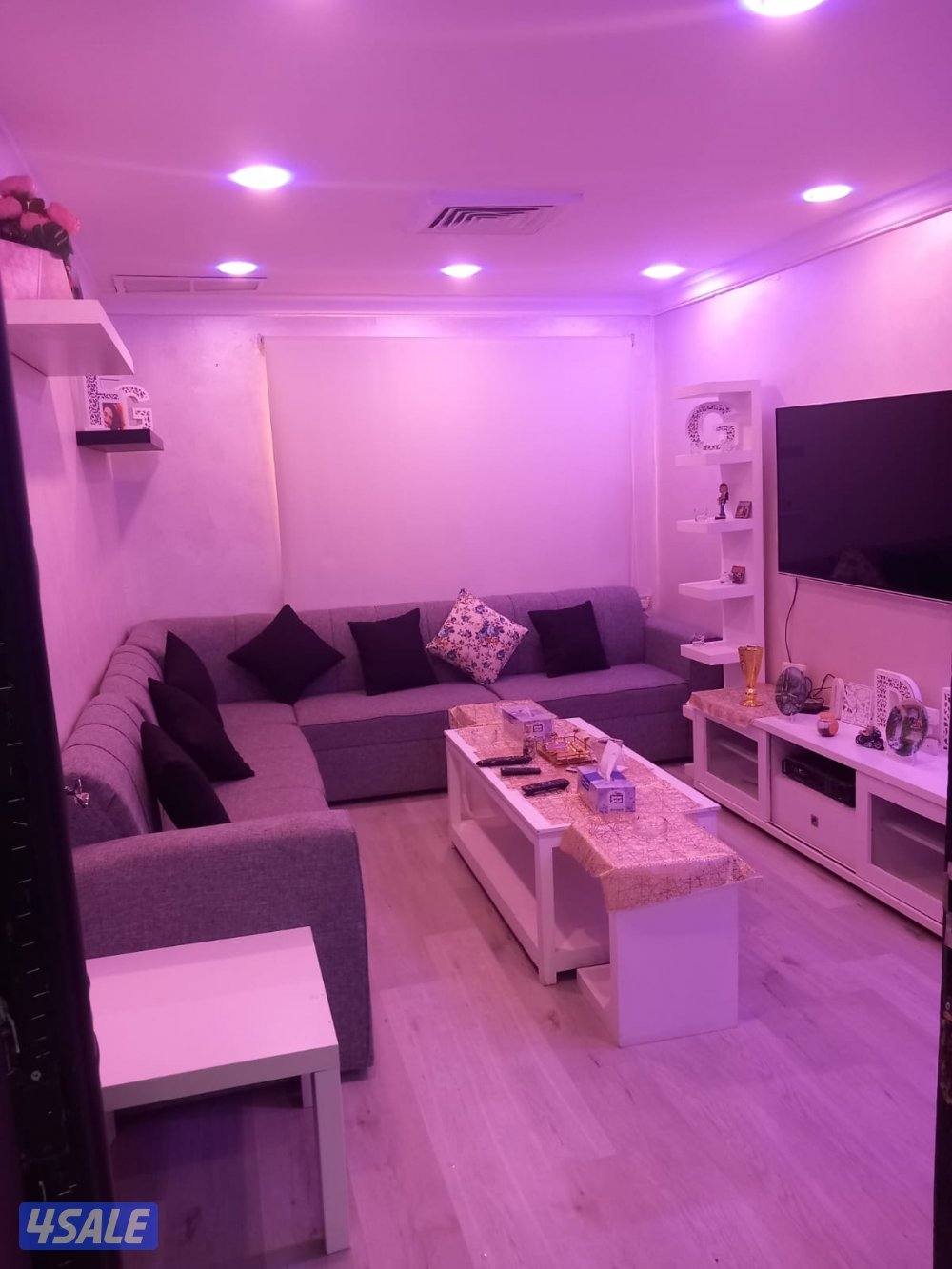 يوجد لدينا شقق الايجار خلو وفاضي غرفة وصالة ومطبخ وحمام تشطيب الكوتين10