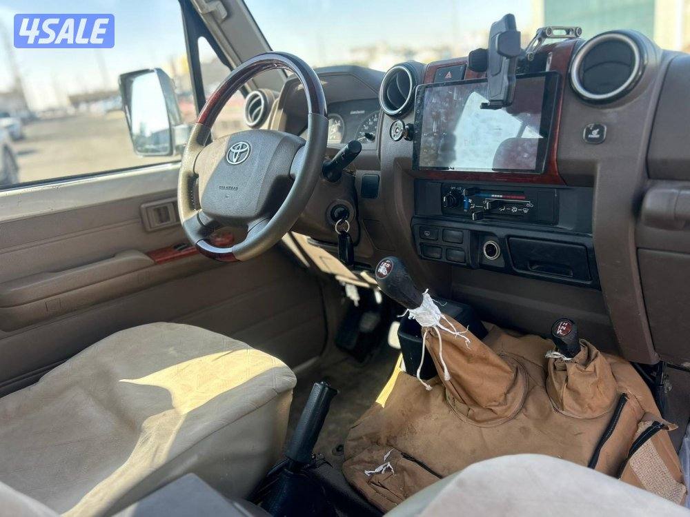 تويوتا لاند كروزر ربع .V6 موديل 2016 ماشي 319.000 k.m  وارد الخليج .4