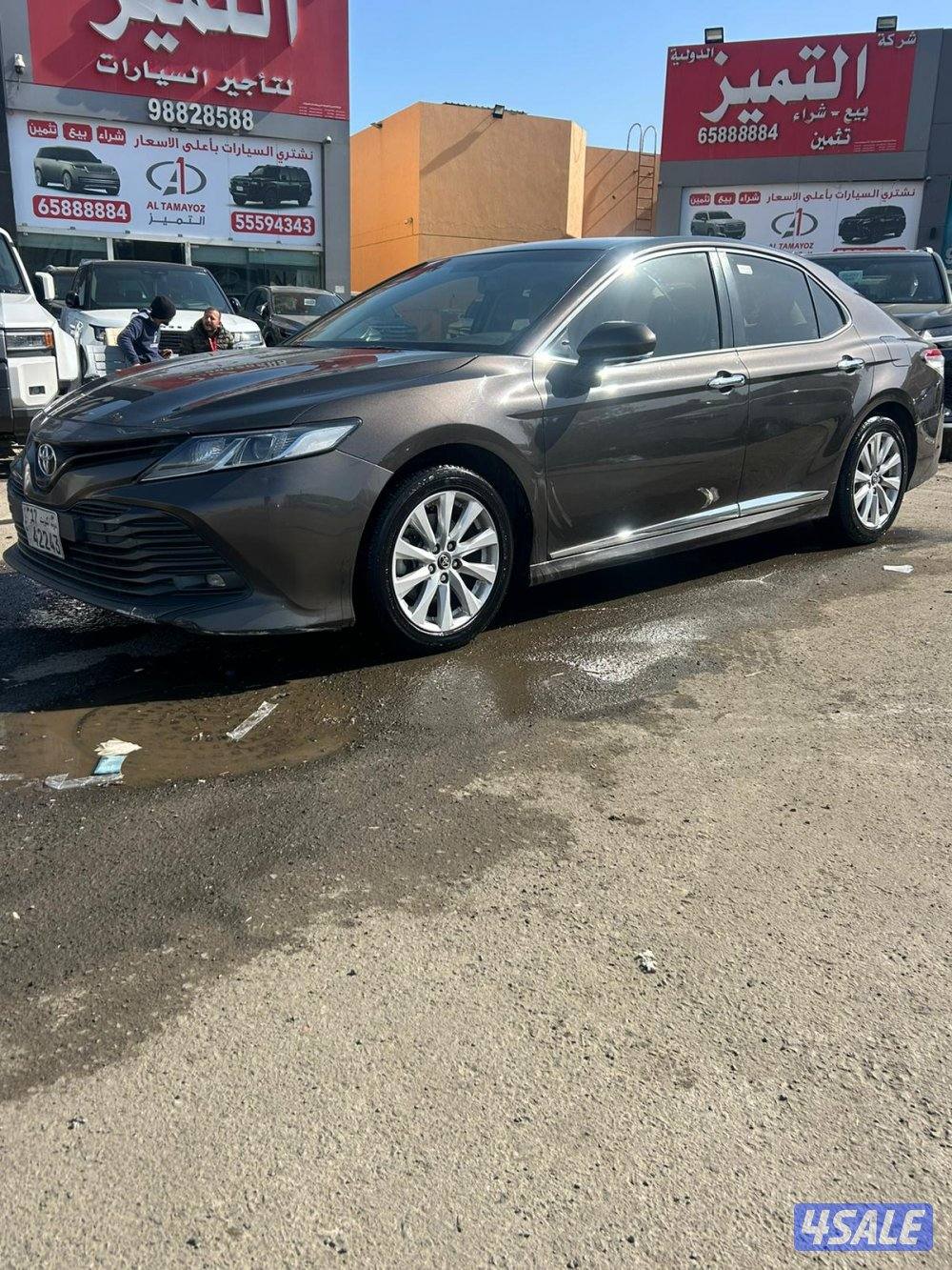 تيوتا كامرى V4 -GLE موديل 2019 ماشى 126.000 k.m وارد الساير .صبغ وكالة0