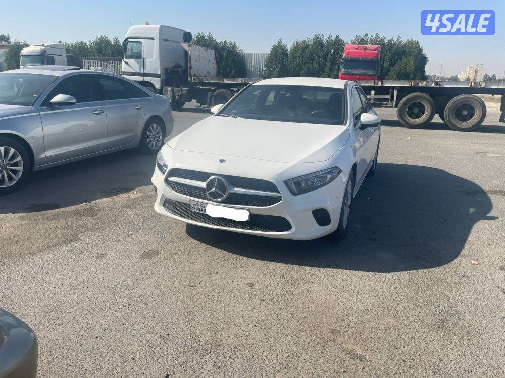 للبيع مرسيدس A200 ماكينه 1400 cc2