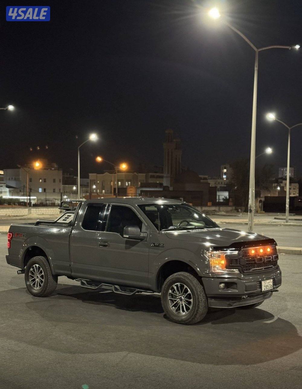 وانيت فورد F150 بحالة الوكالة كامل مواصفات عدا الفتحه ماشي 1350006