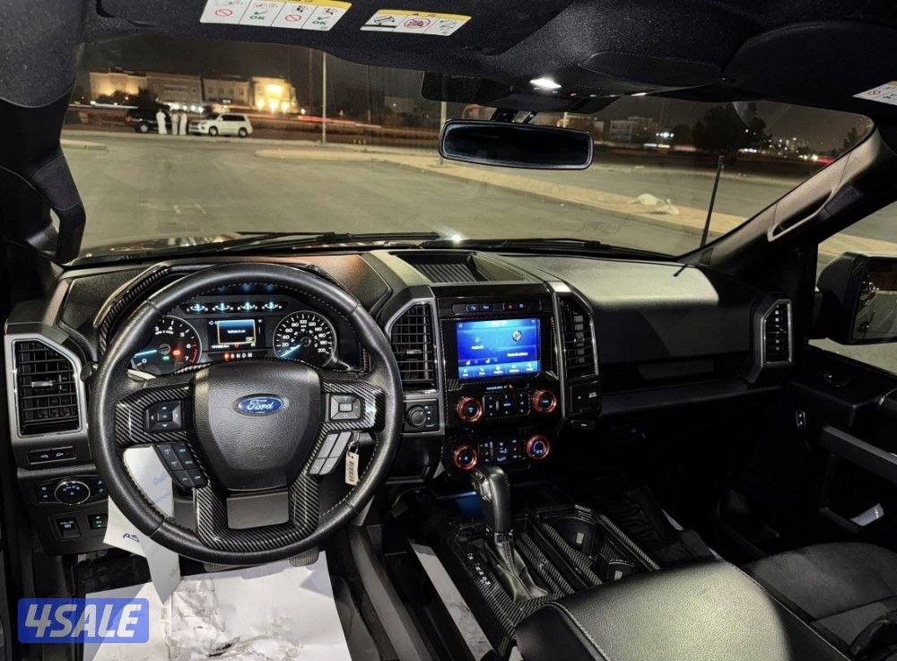 وانيت فورد F150 بحالة الوكالة كامل مواصفات عدا الفتحه ماشي 13500011