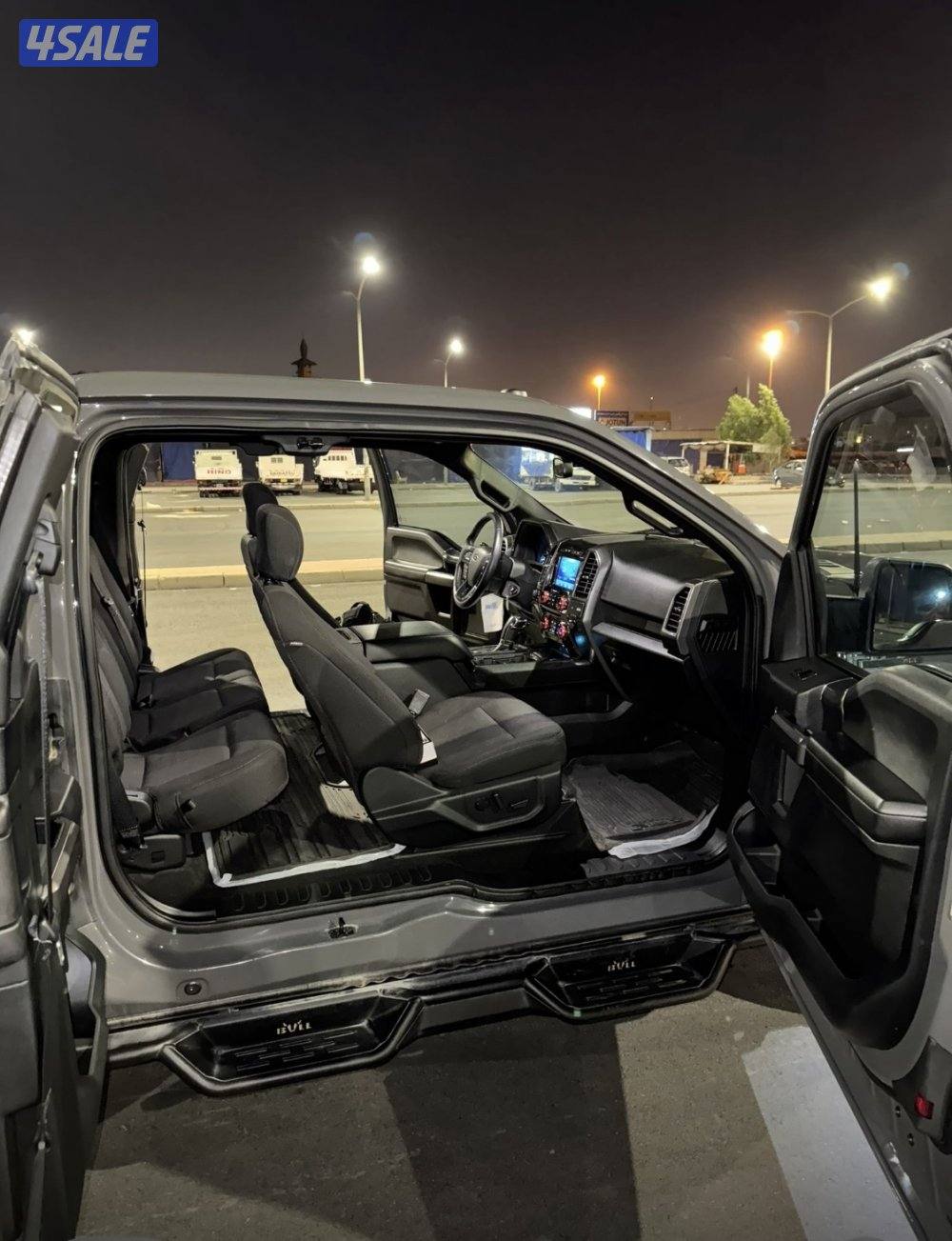 وانيت فورد F150 بحالة الوكالة كامل مواصفات عدا الفتحه ماشي 13500012