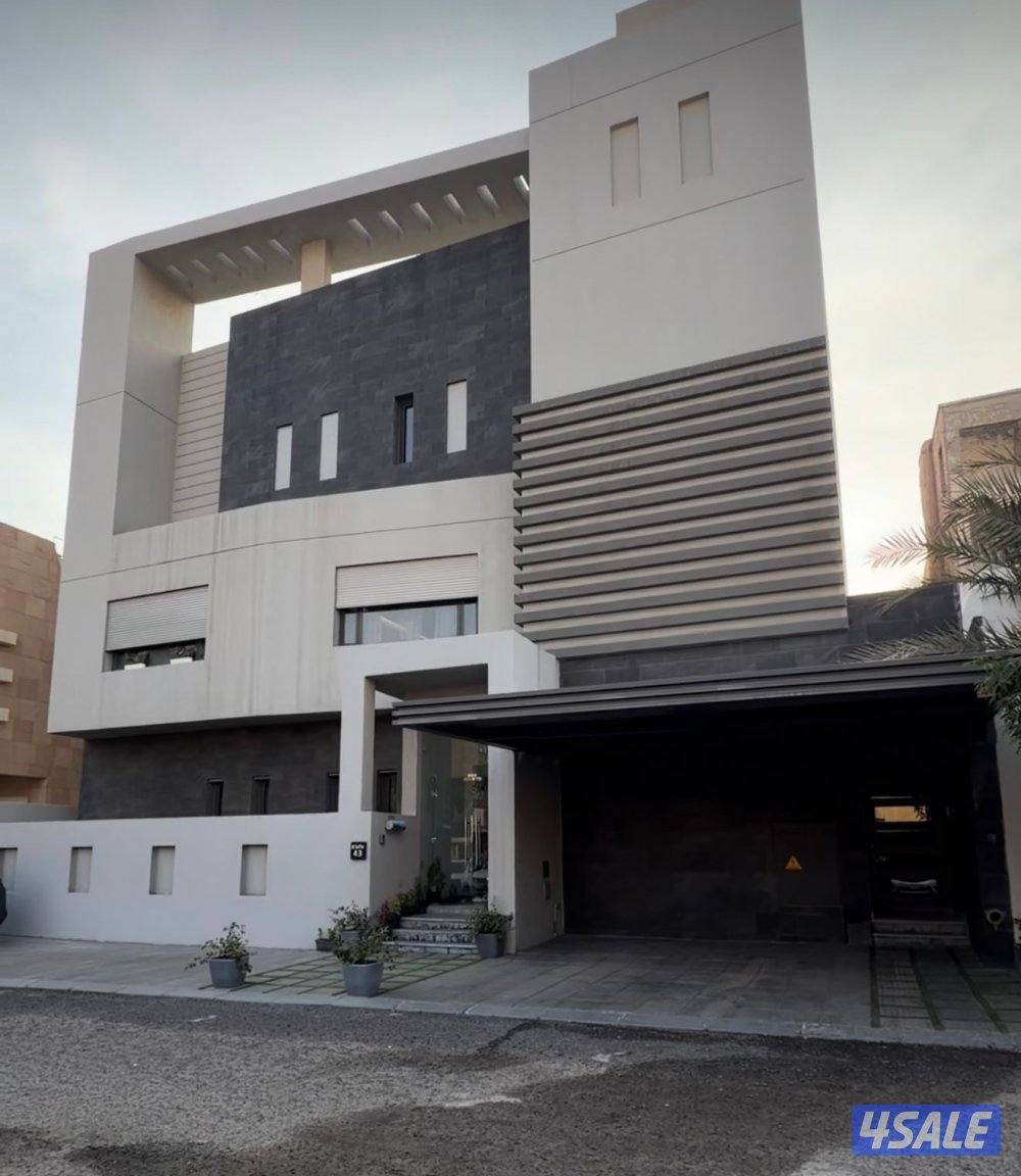 للبيع فيلا في بيان0