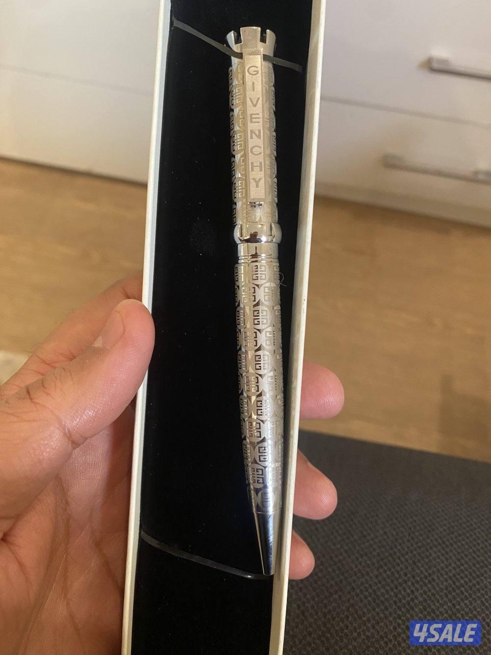 للبيع قلم جيفينشي أصلي0