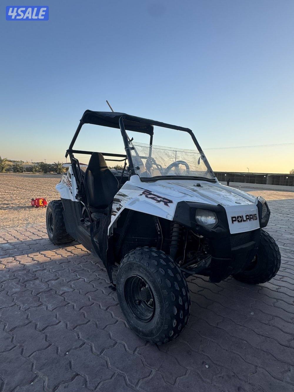 بولاريس  rzr 1702