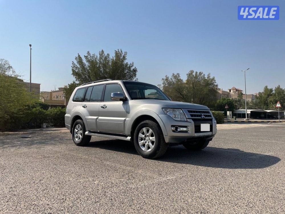 2020باجيرو  Mitsubishi Pajero4