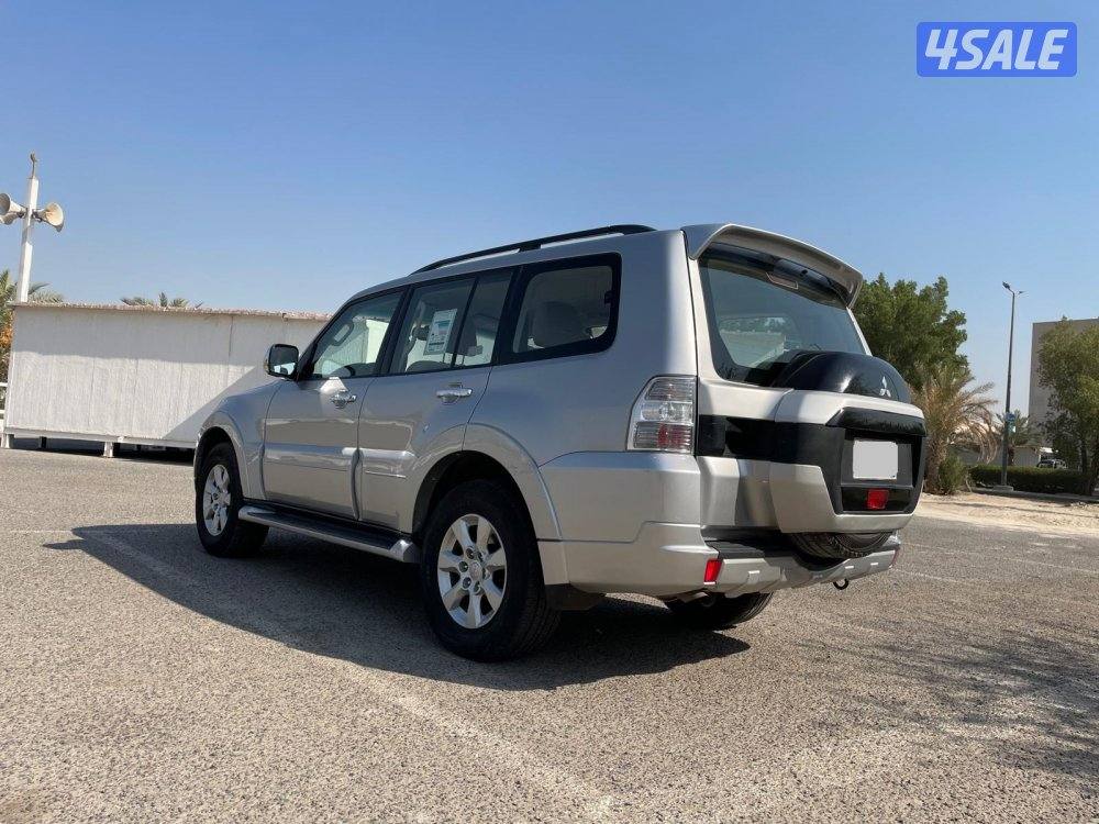 2020باجيرو  Mitsubishi Pajero5