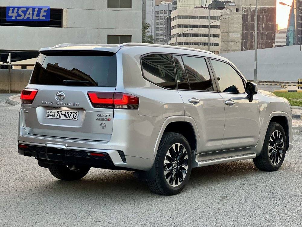 لاندكروزر موديل 2022 ماشي 88 الف وارد الوكاله1