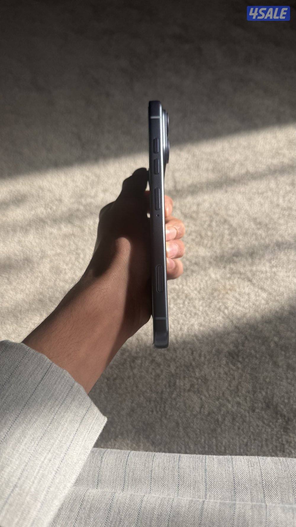 ‏الجهاز iPhone 17 إماراتي نظيف2