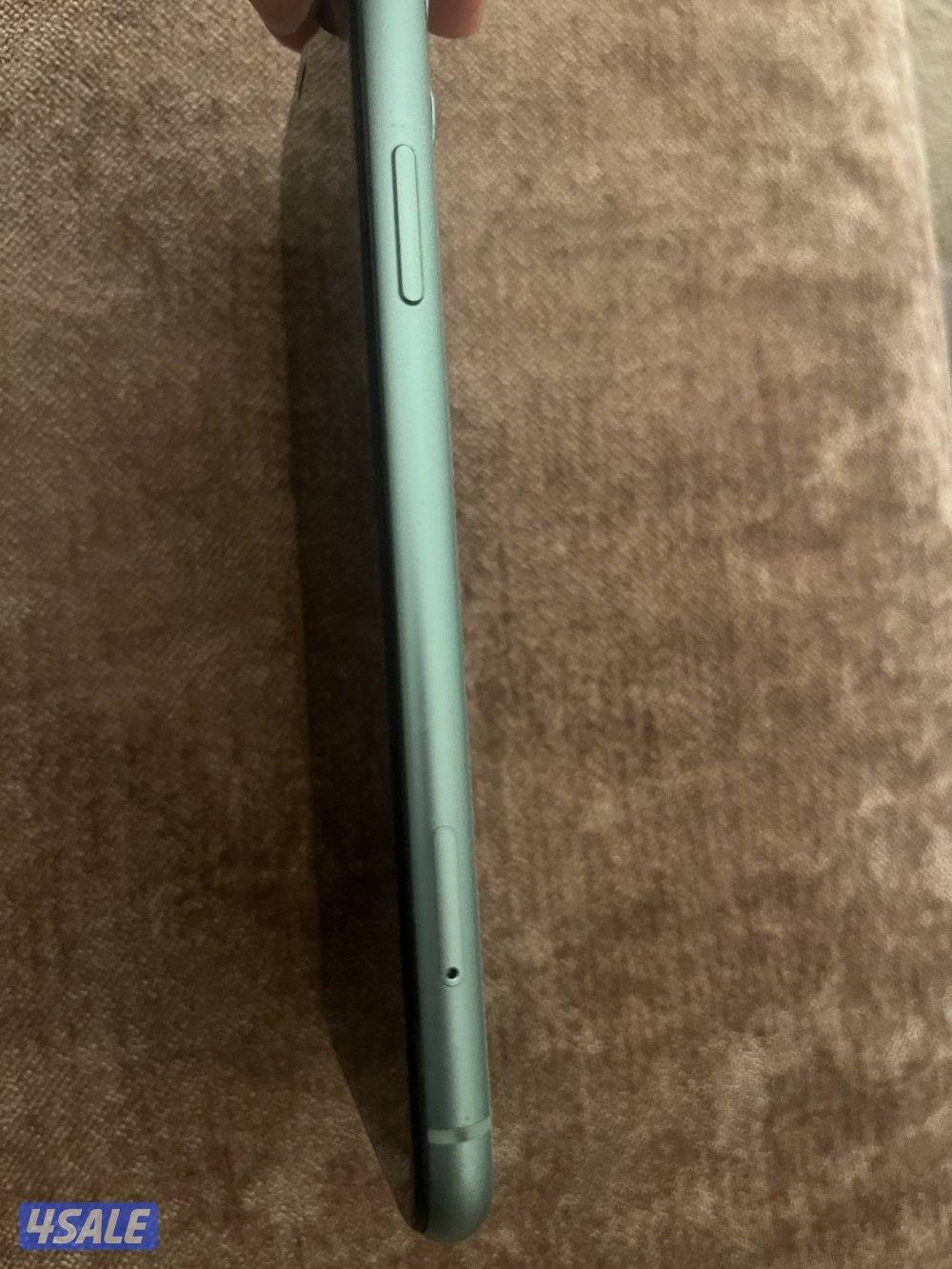 ايفون ١١ عادي ٦٤ قيقا اخضر فاتح3