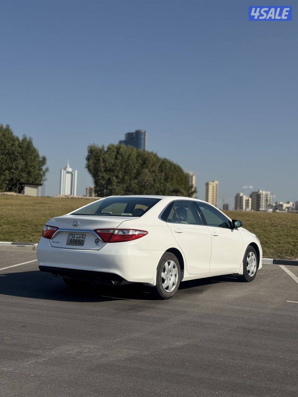 للبيع كامري GL موديل 2017 بحاله جيده3