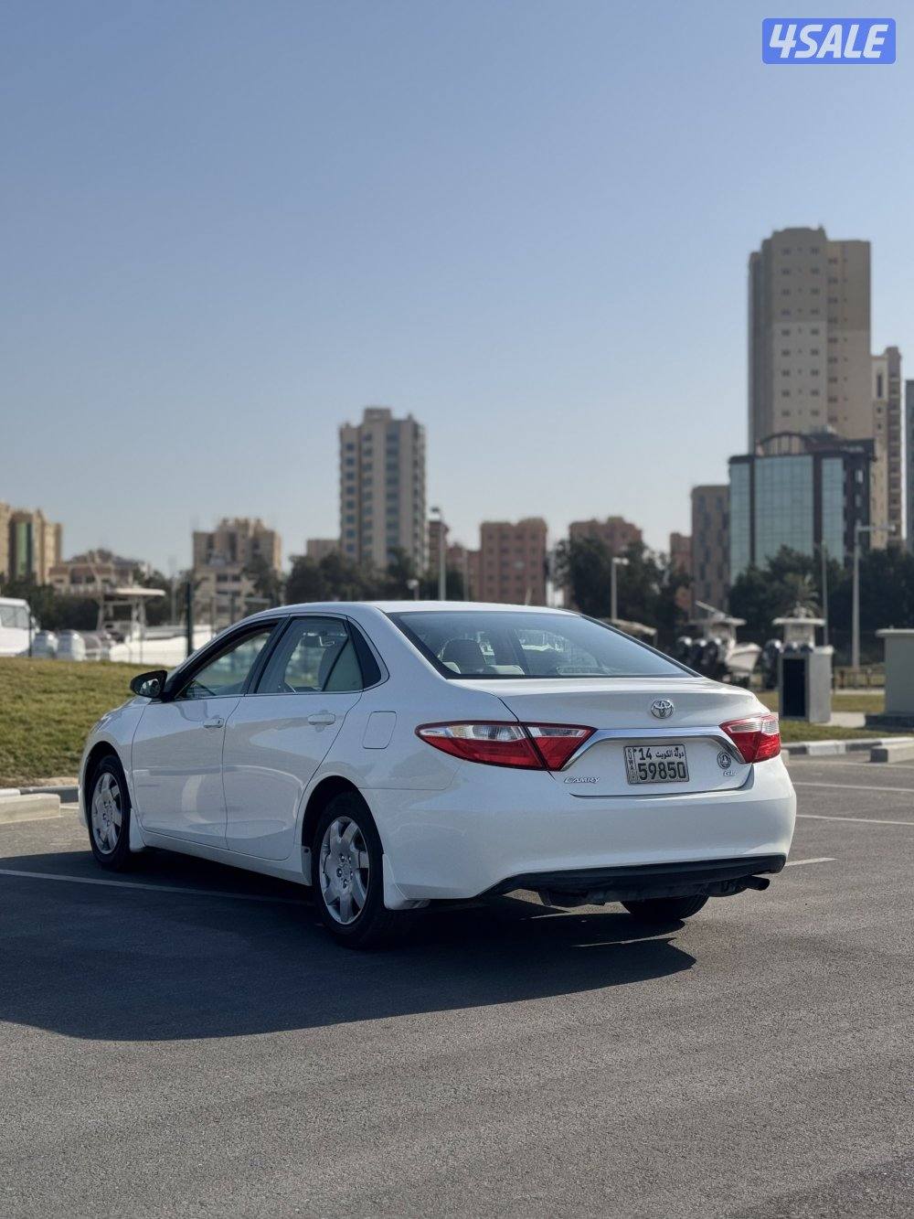 للبيع كامري GL موديل 2017 بحاله جيده4