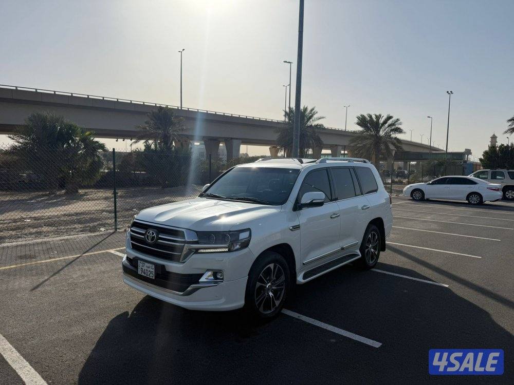 لاندكروزر قراند تورينق 20201