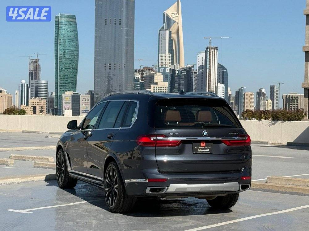 بي ام دبليوX7 INDIVIDUAL موديل2019 عداد74الف وارد الغانم سيرفس منتظم4