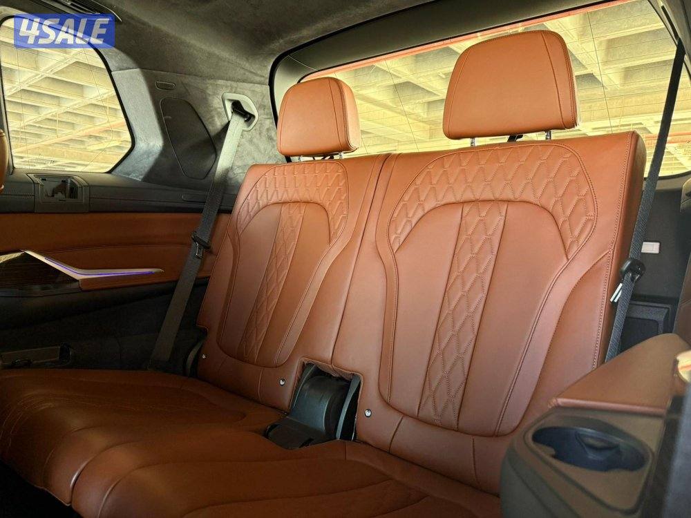 بي ام دبليوX7 INDIVIDUAL موديل2019 عداد74الف وارد الغانم سيرفس منتظم8