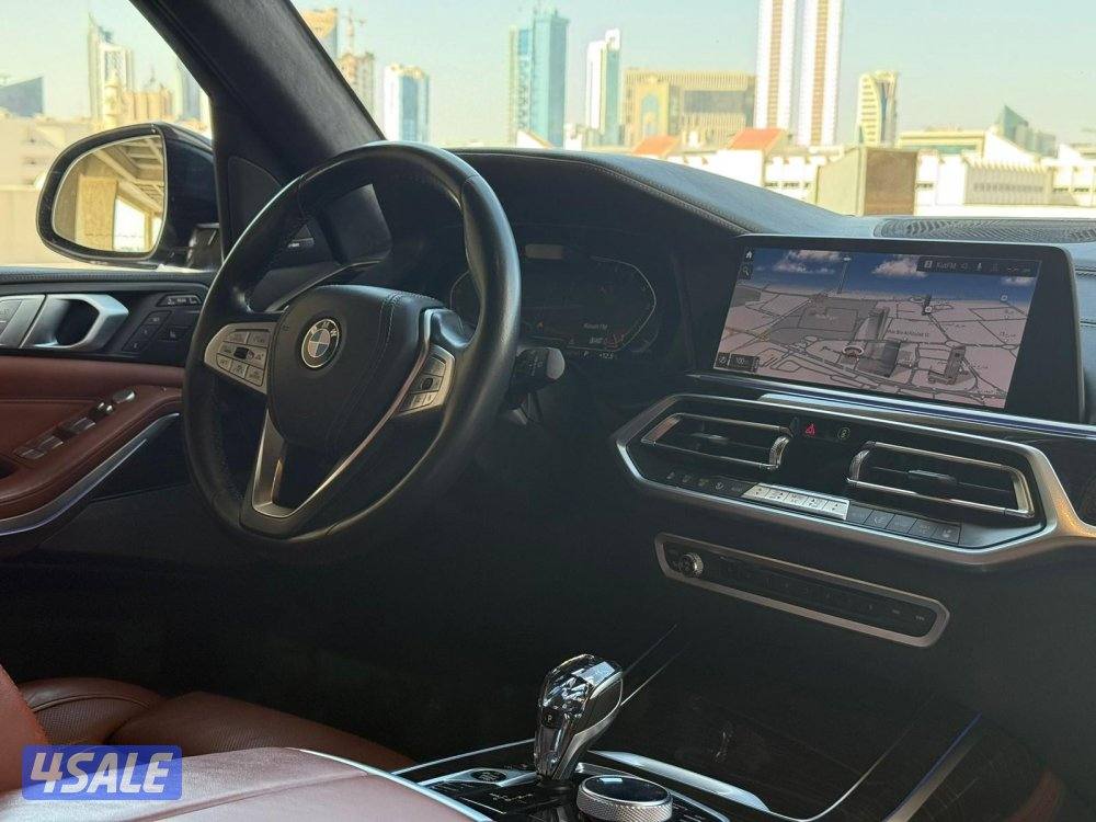 بي ام دبليوX7 INDIVIDUAL موديل2019 عداد74الف وارد الغانم سيرفس منتظم10