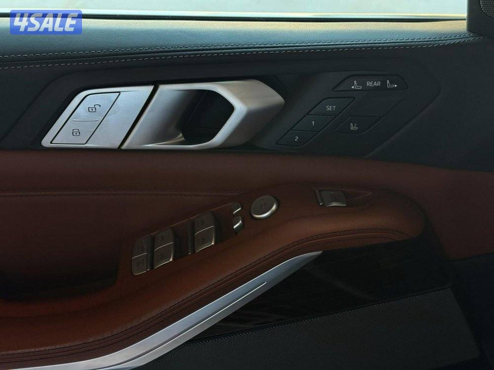 بي ام دبليوX7 INDIVIDUAL موديل2019 عداد74الف وارد الغانم سيرفس منتظم12