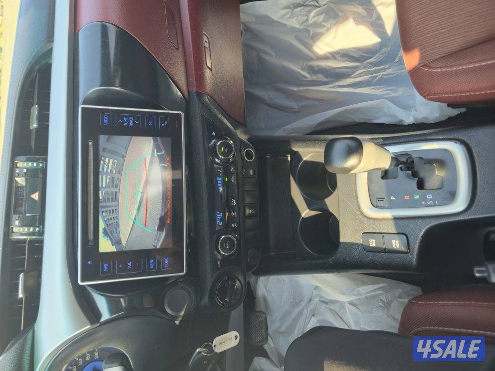 Toyota Hilux pick-up automatic 4x4 ( 2020 model ) full option 49000 km11