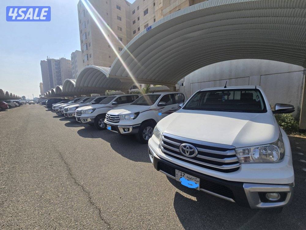 Toyota Hilux pick-up automatic 4x4 ( 2020 model ) full option 49000 km15