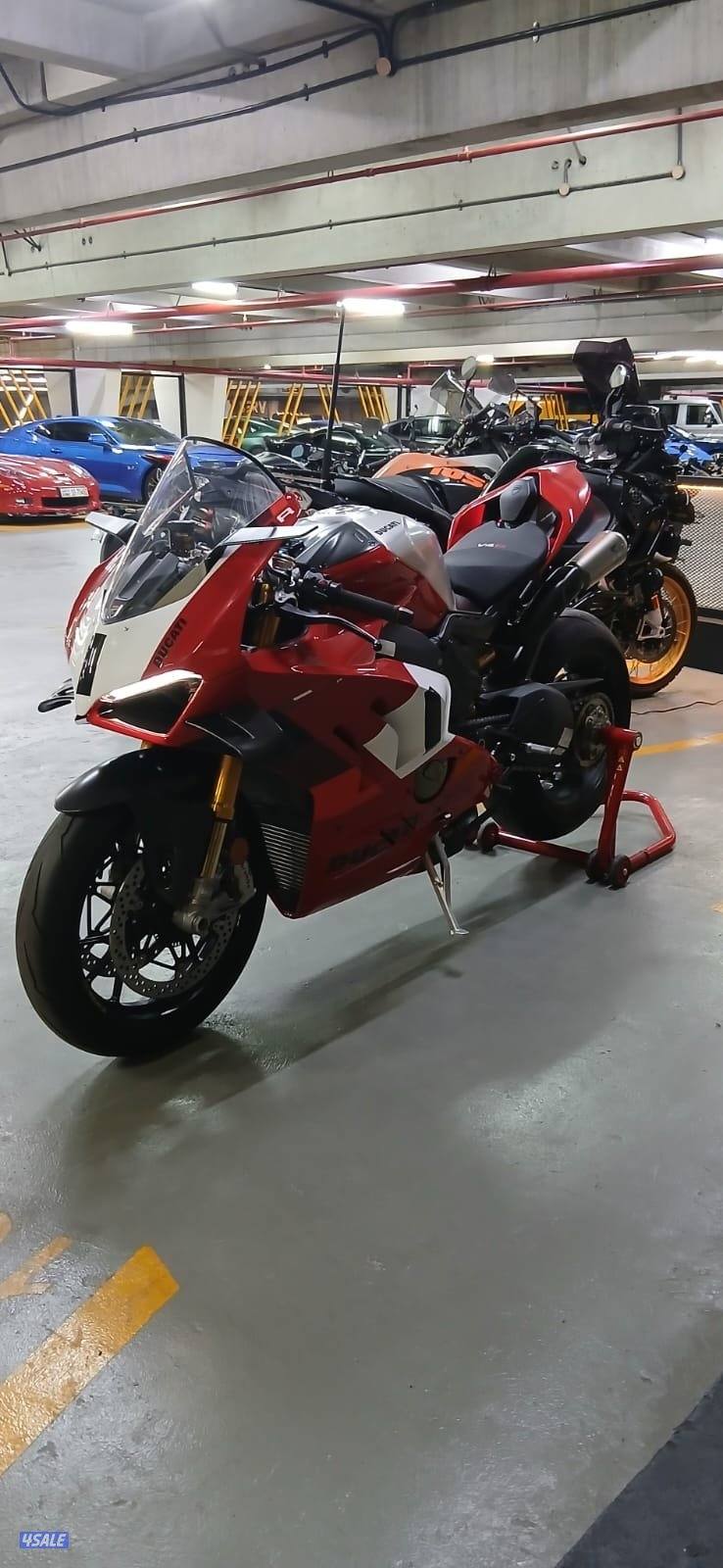 Ducati panigale v4R 2023 limited edition4