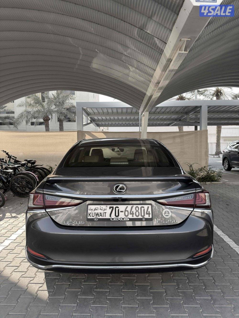 اللون رمادي ماشي 14 الف Es250 موديل 2023 شرط الفحص التواصل وتس اب فقط4