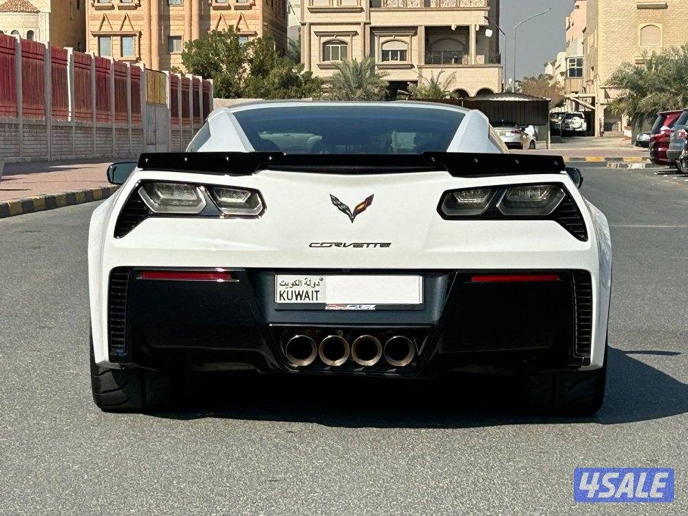 كورفت C7 Z06 عداد 665