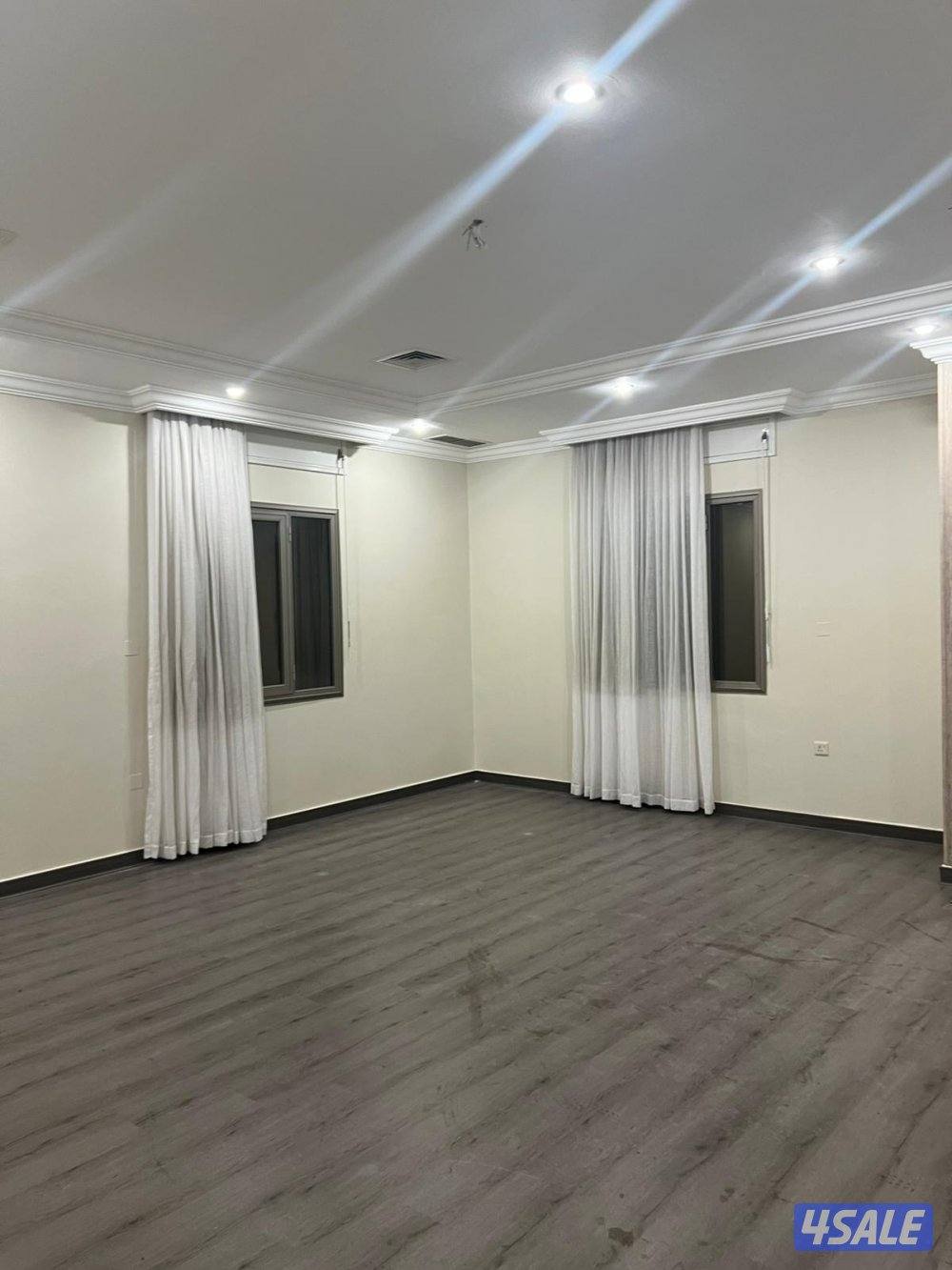 للبيع بيت في جابر العلى ق60