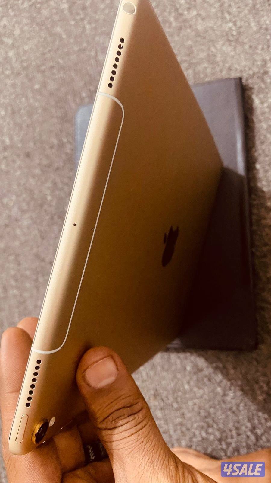 ايباد برو ممتاز بدون خدش 10.5 بوصه 512 GB واي فاي + شريحه9