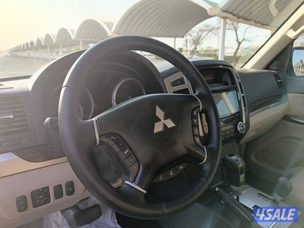 ميتسيوبيشي باجيرو 2019GLX3.8 فل اوبشن فتحه جلد كامره بحاله ممتازه4