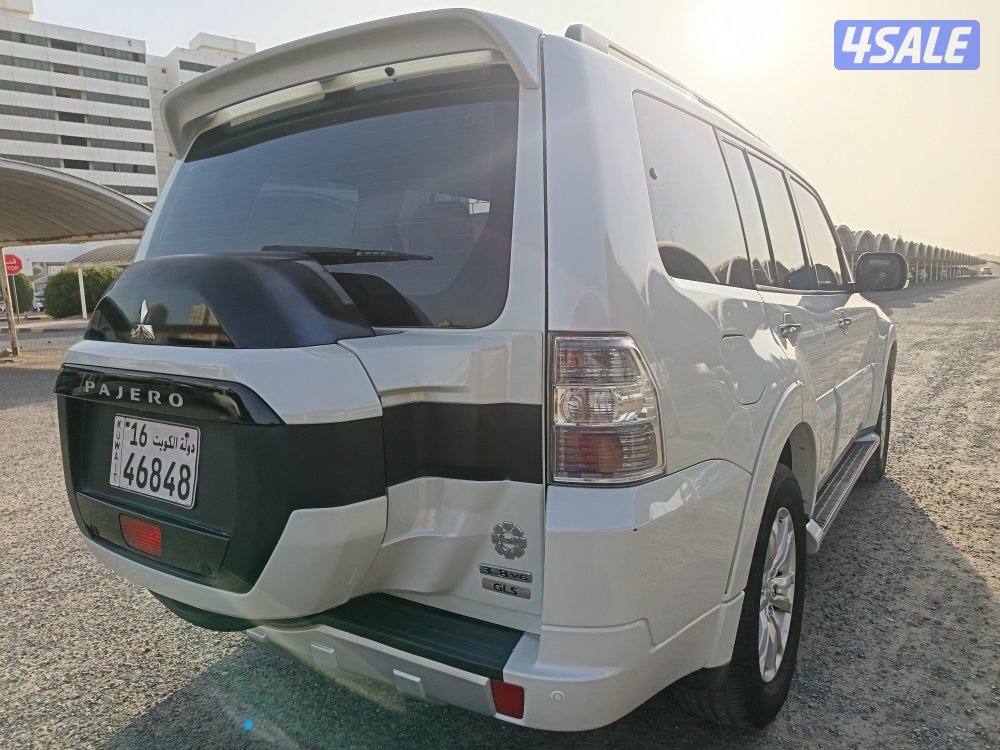 ميتسيوبيشي باجيرو 2019GLX3.8 فل اوبشن فتحه جلد كامره بحاله ممتازه8