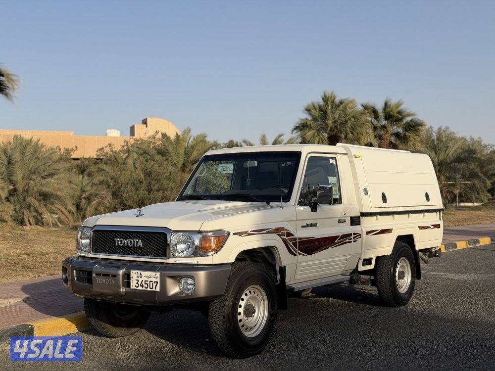 🛑(( عداد اصفار ))🛑 مخزن بحالة المصنعية موديل : 2019 فل ونش ثلاجه خشب0