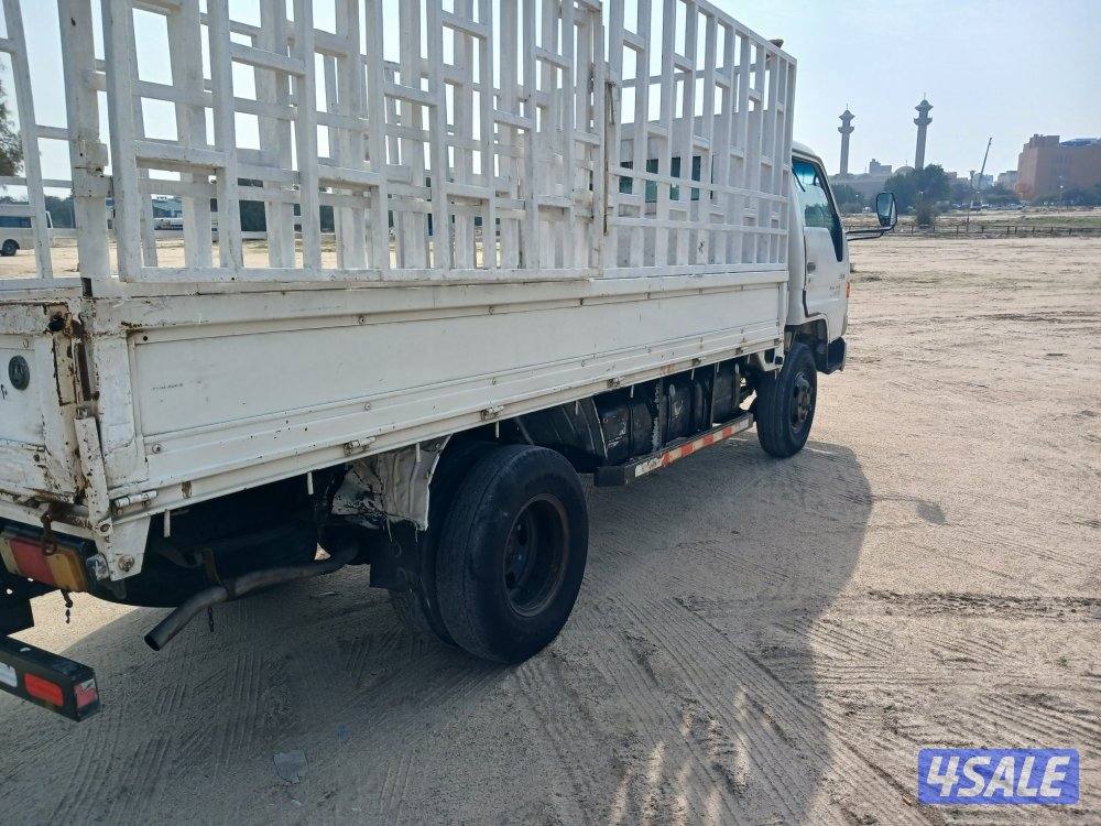 هاف لوري تويوتا3