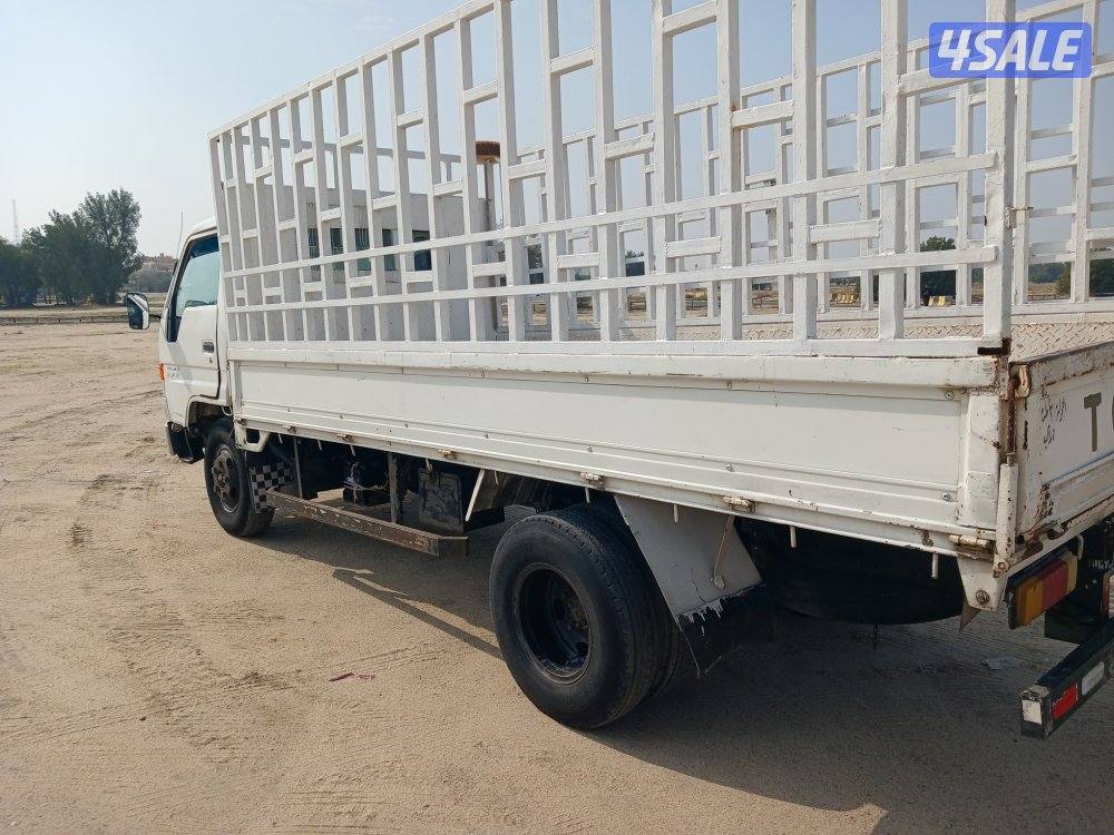 هاف لوري تويوتا6