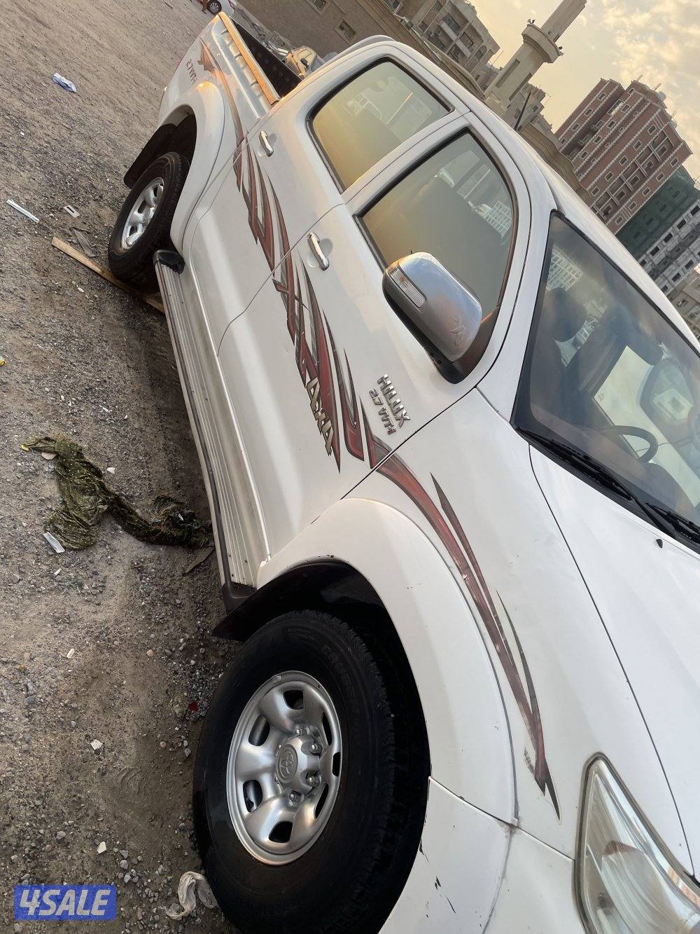 وانيت هايلكس قير عادي1