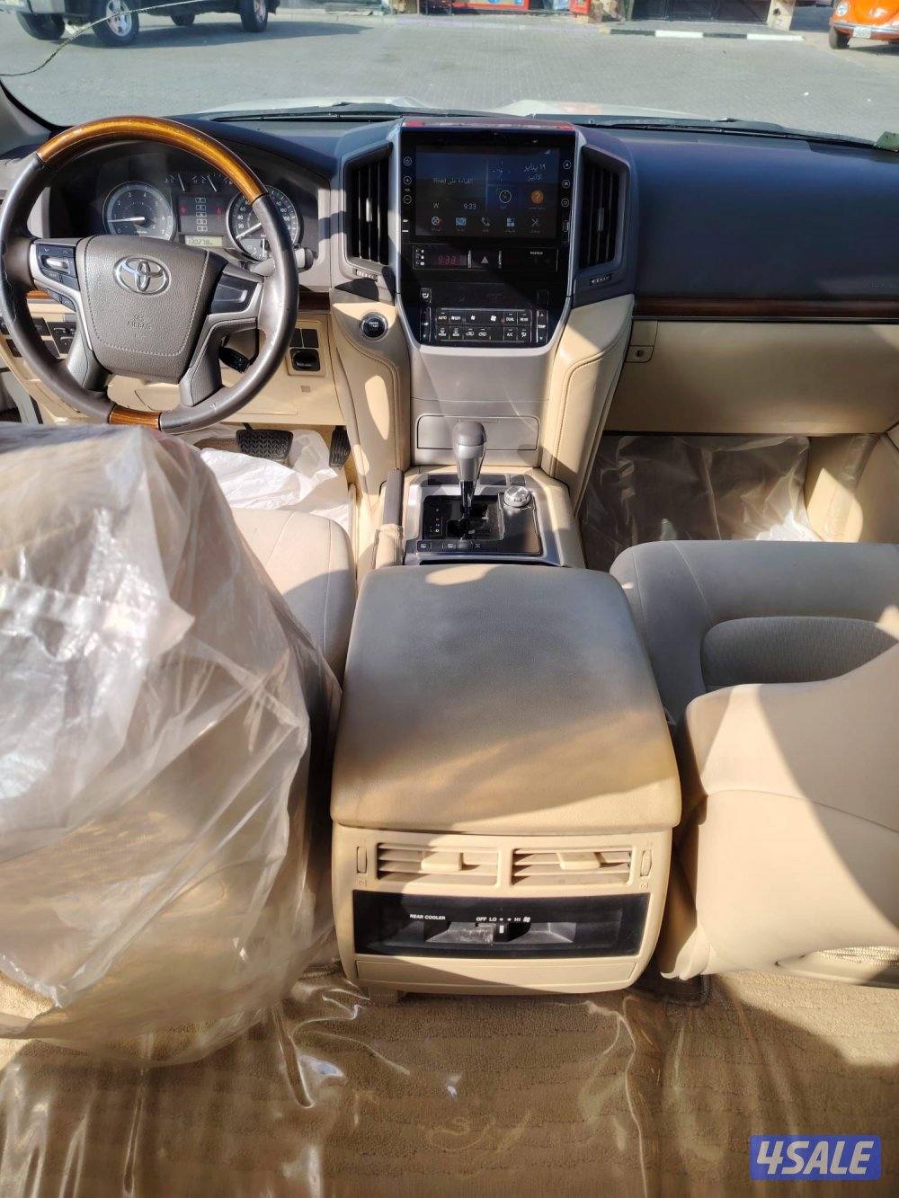 لاند كروز 2016 الساير مخمل بحاله الوكاله عداد 130 الف4